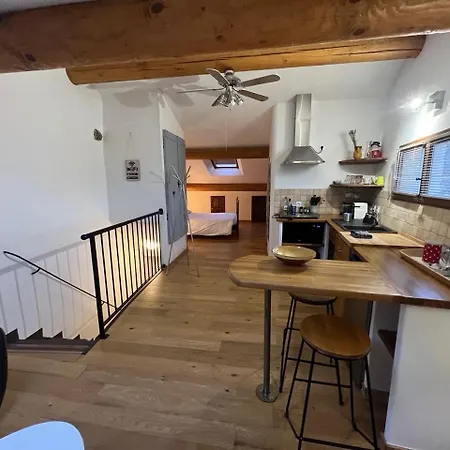 La Bonne Etoile - The Good Star * Moustiers-Sainte-Marie