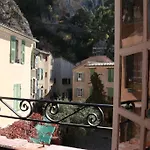 La Bonne Etoile - The Good Star * Moustiers-Sainte-Marie