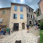 La Bonne Etoile - The Good Star * Moustiers-Sainte-Marie