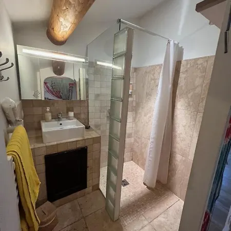 La Bonne Etoile - The Good Star Moustiers-Sainte-Marie