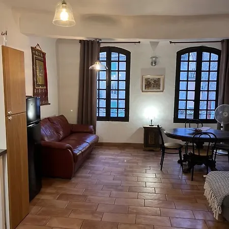 La Bonne Etoile - The Good Star Moustiers-Sainte-Marie