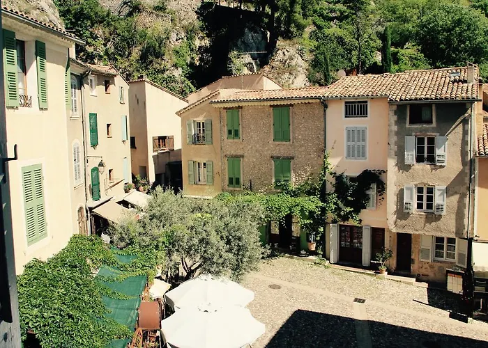 La Bonne Etoile - The Good Star