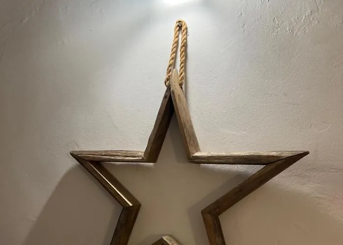 La Bonne Etoile - The Good Star