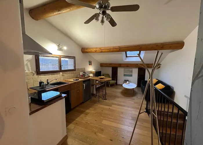 La Bonne Etoile - The Good Star Moustiers-Sainte-Marie